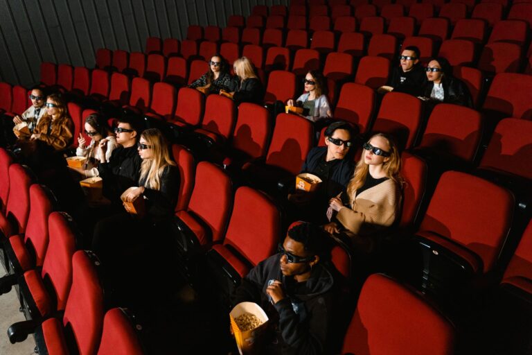 Trois adieux au cinéma : suivre l’adaptation sans confondre les droits
