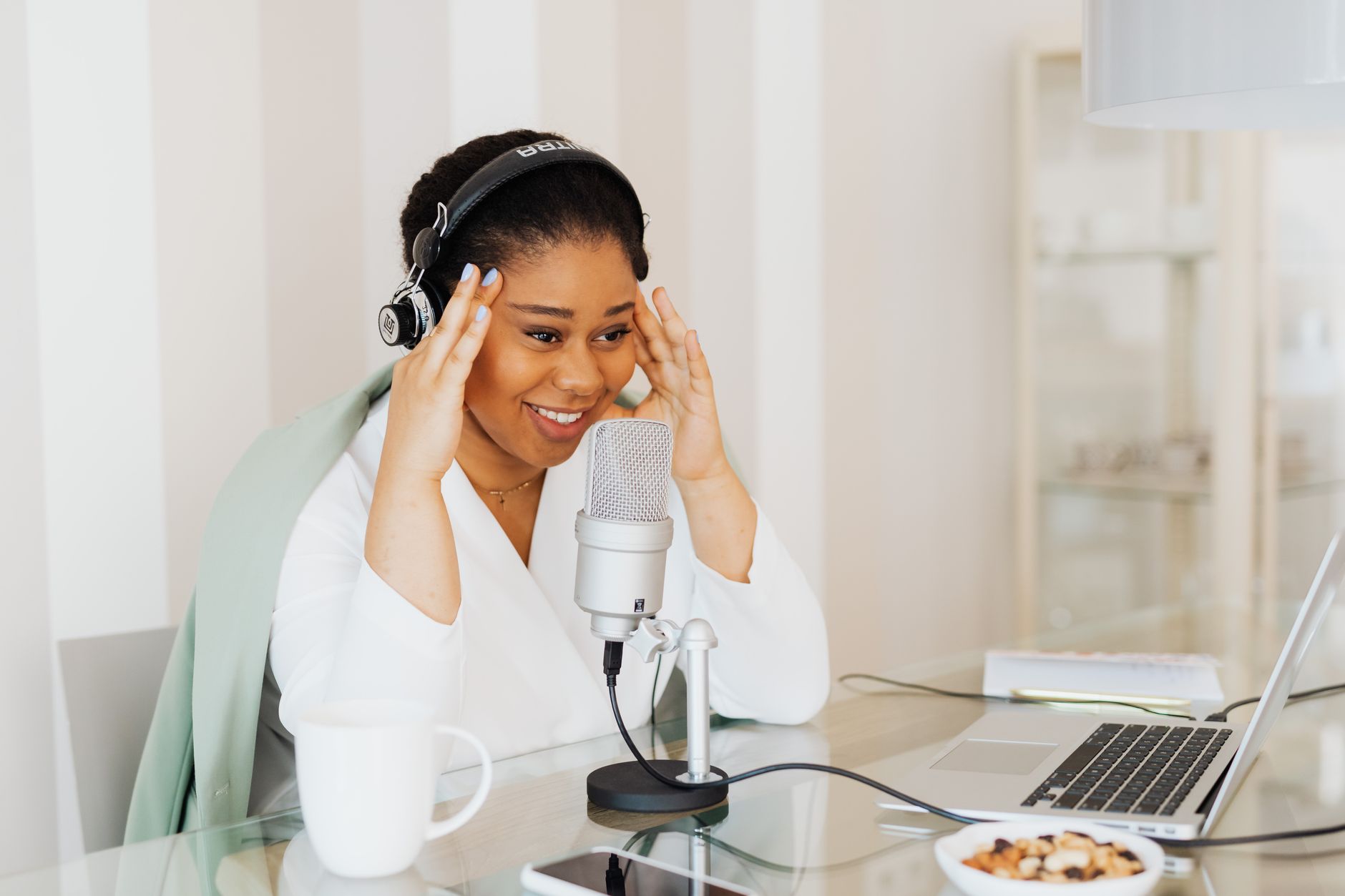 Faire entendre l&rsquo;information sans céder aux effets de proximité